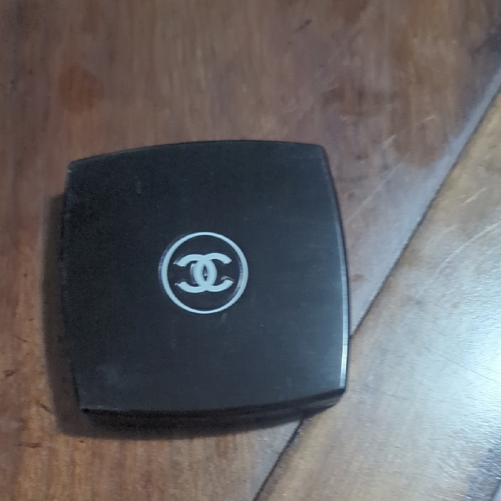 Vintage Damaged chanel Black Compact with Logo